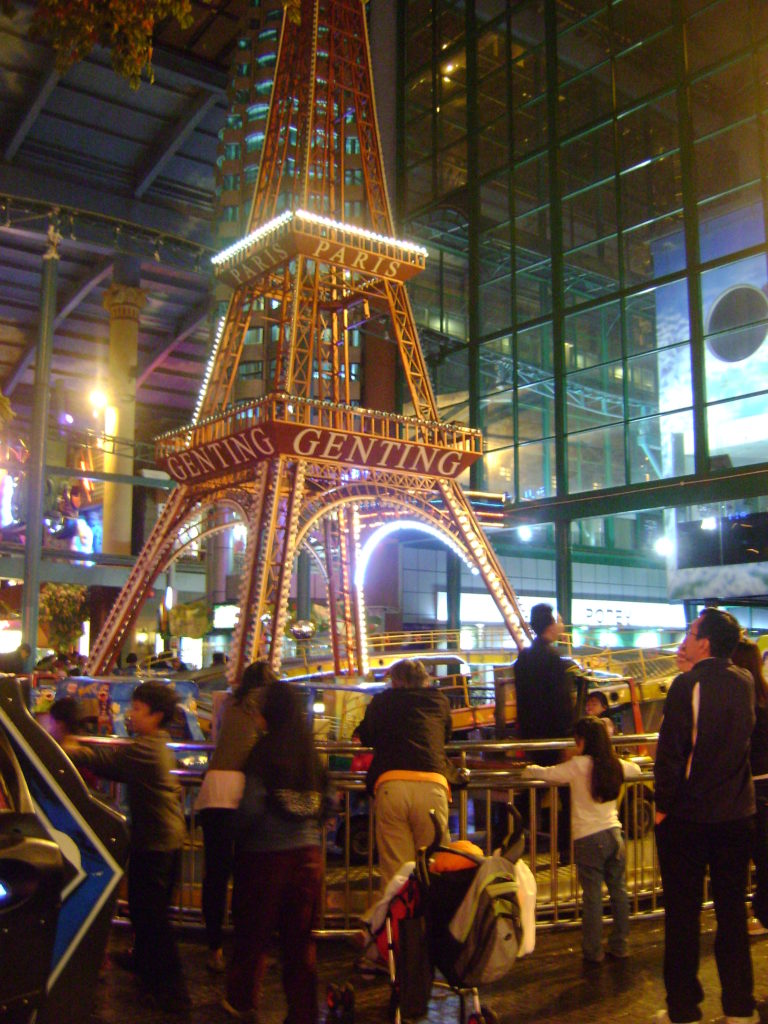 eiffel tower genting highlands, things to do in genting highlands