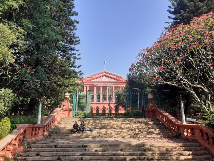 karnataka high court cubbon park