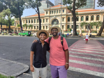 Ho chi minh city travel blog, saigon travel blog, saigon central post office