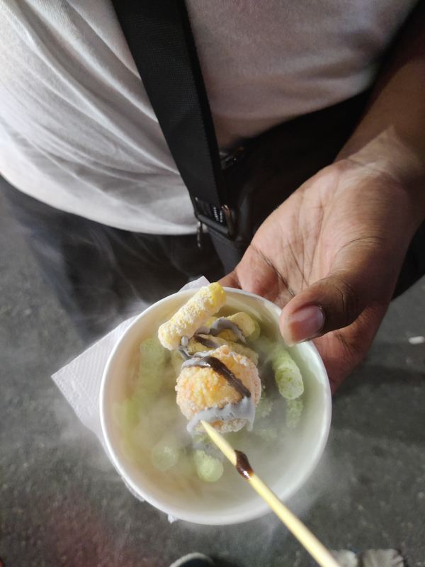 hoan kiem lake food