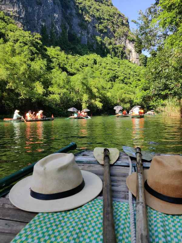 ninh binh boat tour